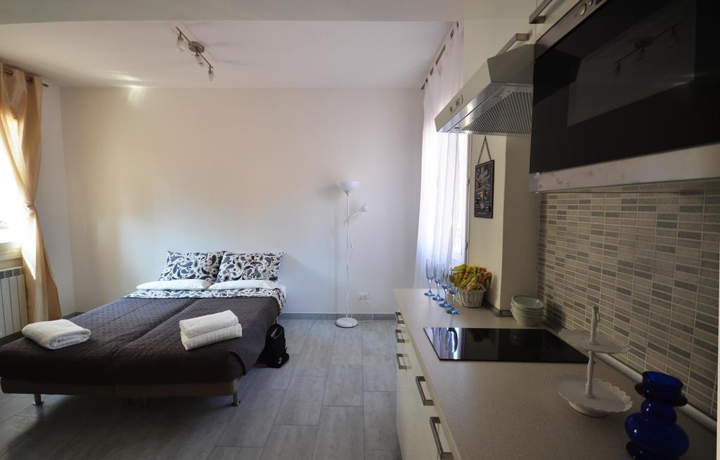 4-Tourist House Bologna-Studio - Self Check-In Номер фото